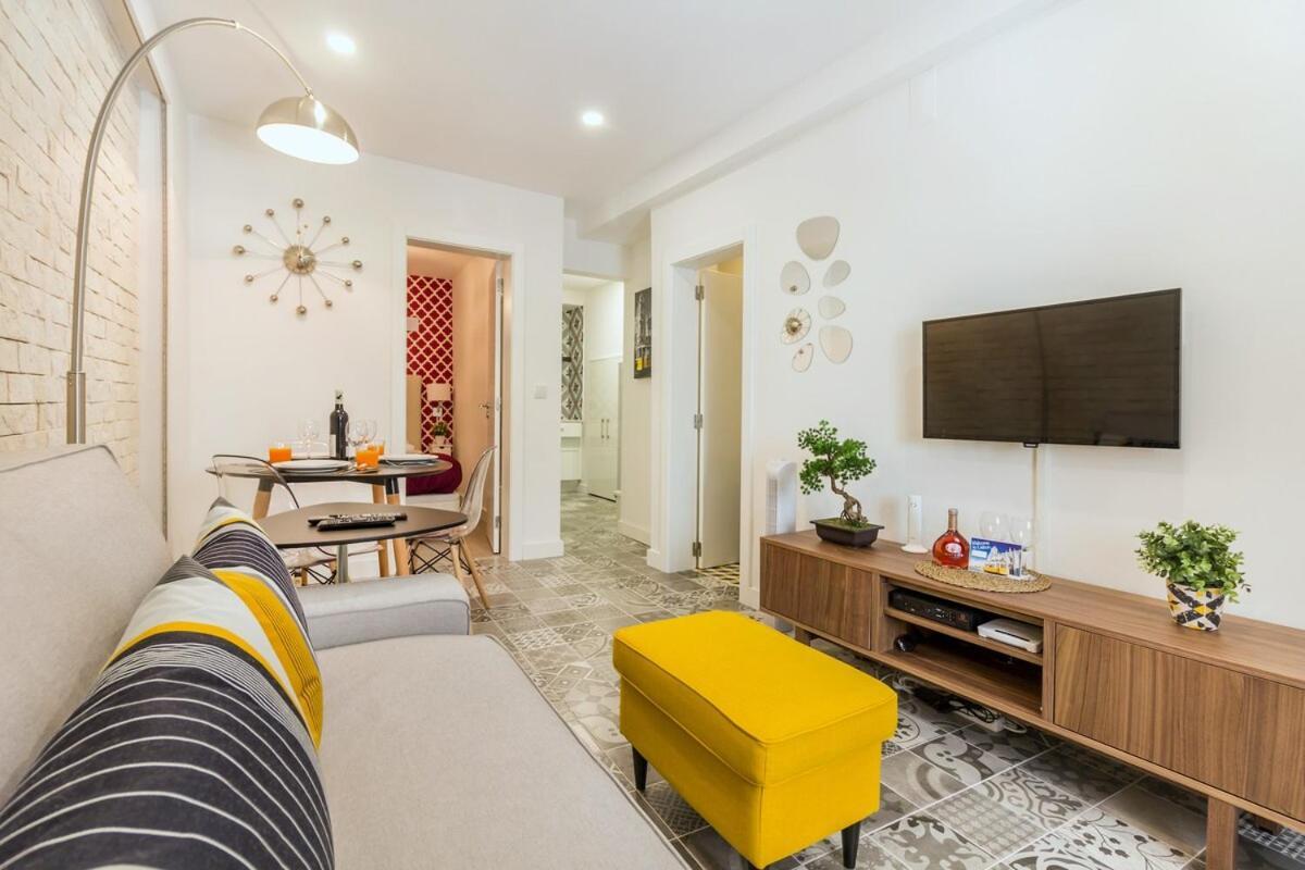 Historical Compact Flat Apartment *
